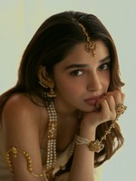 Heroine Krithi Shetty Pics